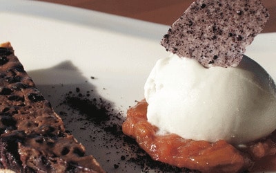 Crowberry pie