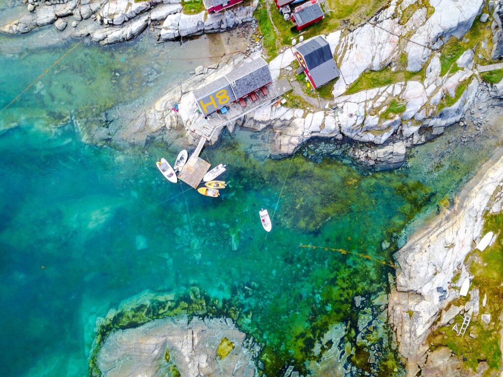 Part of Oqaatsut bay and h8 restaurant from above
