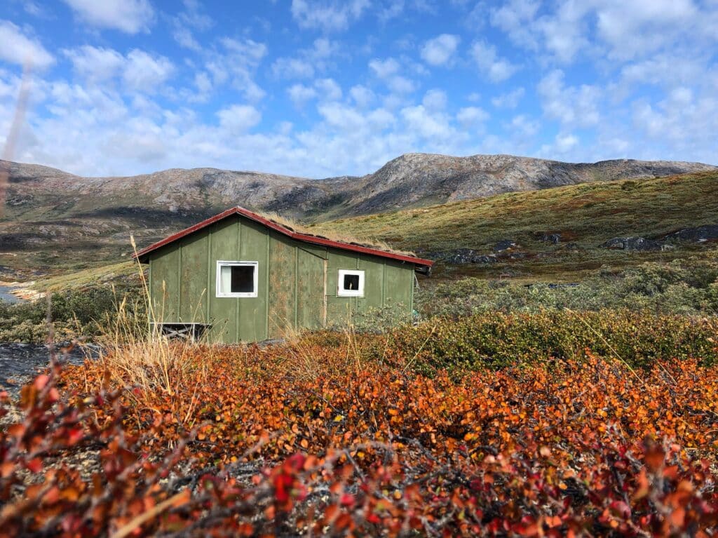 Little house near Kapisillit