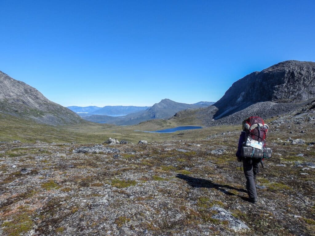 Woman hiking from Kapisillit to Qooqqut