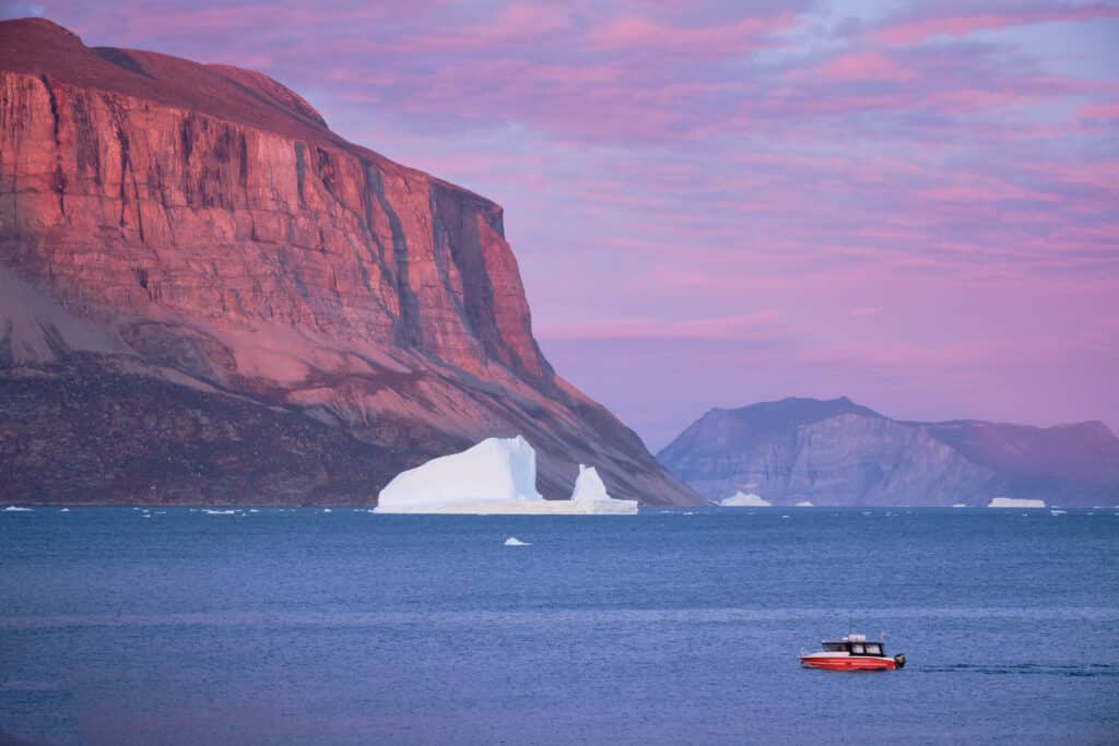 Uummannaq fjord sailing