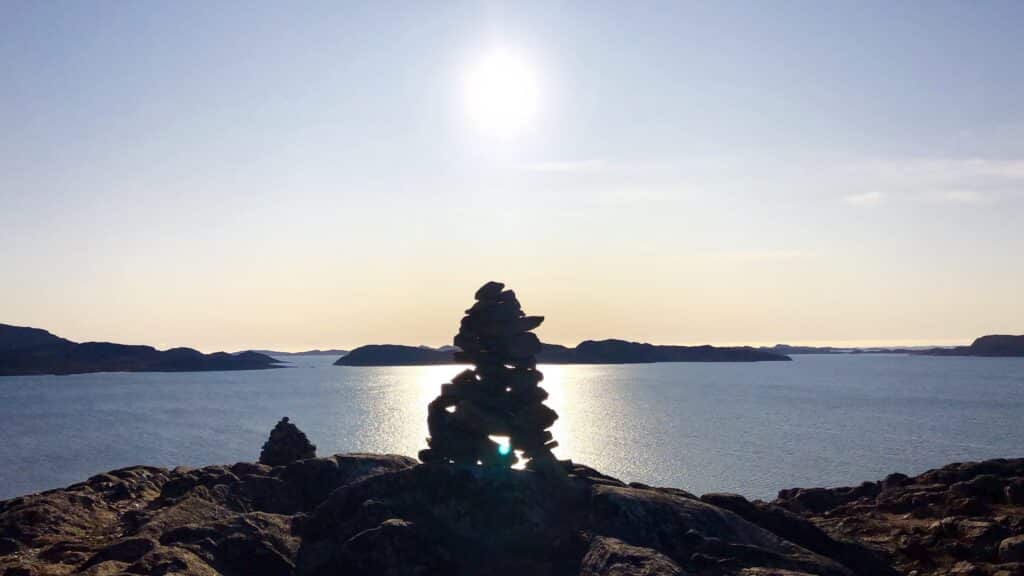 "Varde" on the top of a hill