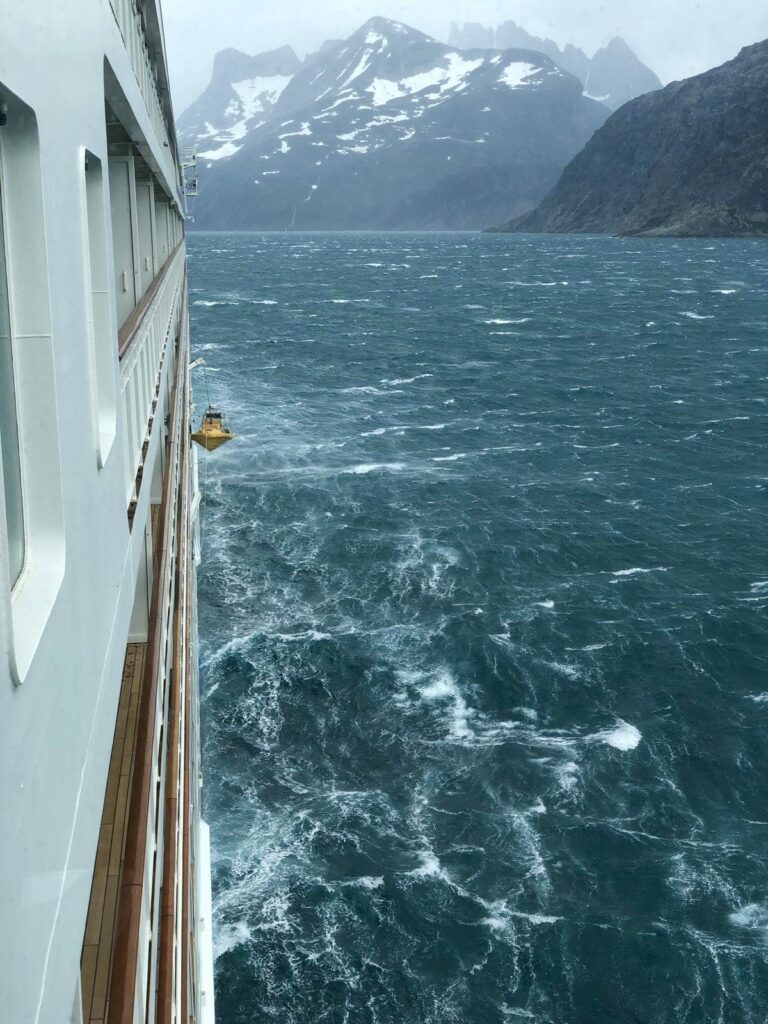 Boat tour in East Greenland