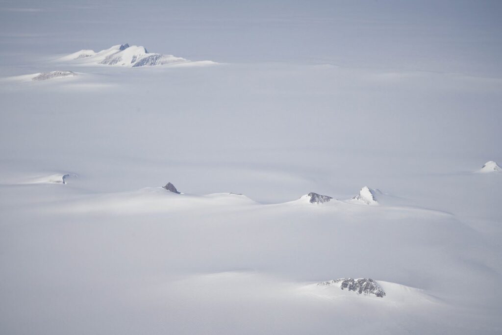 Snowcovered mountians