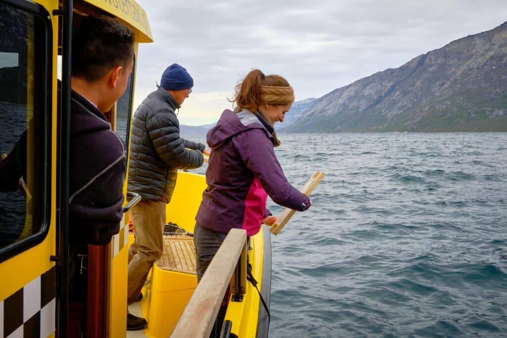 Fishing in the Nuuk Fjord on a catch and eat boat tour - summer - Guide to Greenland