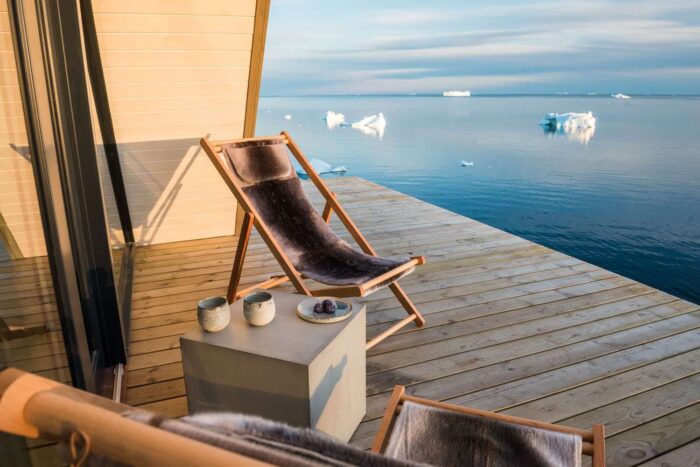 The deck of the accommodation at ilimanaq lodge - ilulissat - Guide to Greenland