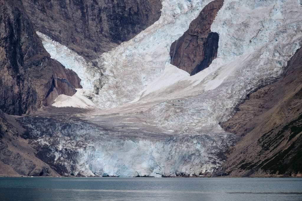 Active glacier in the Eternity Fjord near Maniitosq