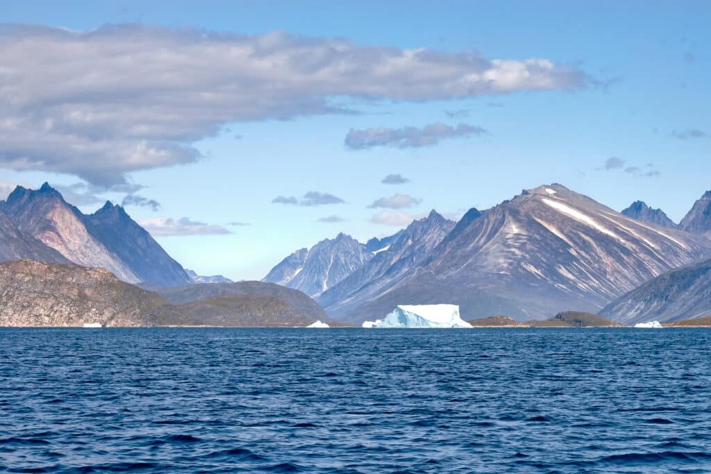 Approaching the island of Uunartoq near Qaqortoq