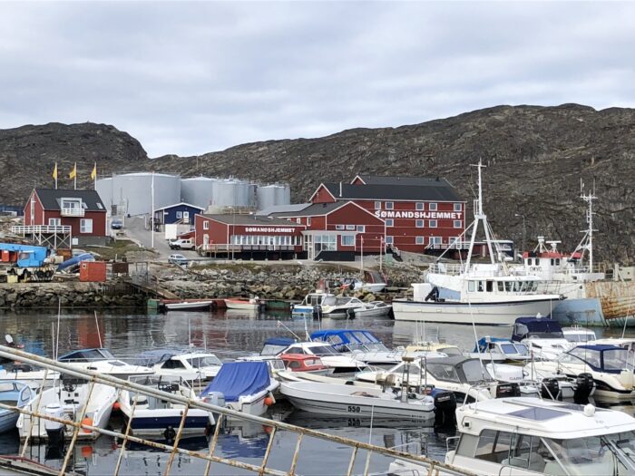 Aasiaat havn