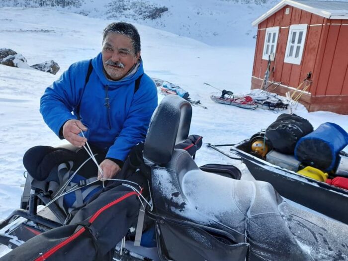 Getting ready from departure at Innajuattoq. Photo: Mika Lyberth.